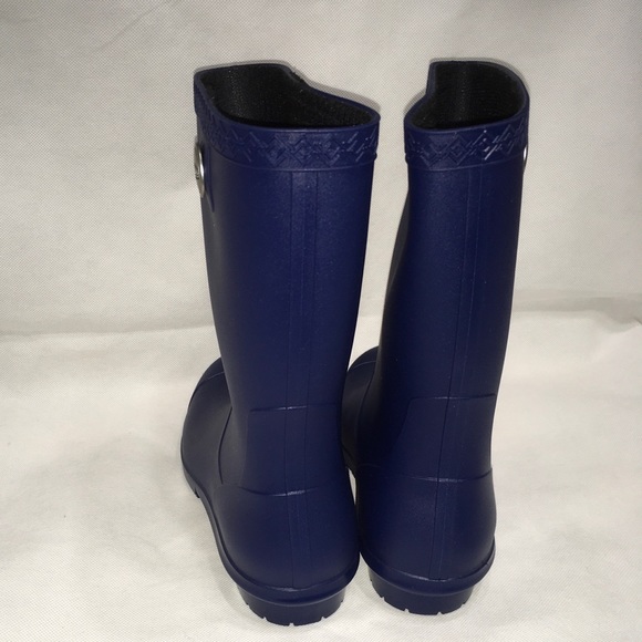 UGG Sienna Matte Rain Boots - Picture 5 of 16